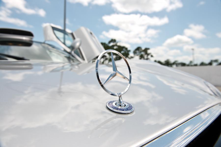  Mercedes-Benz CLK GTR 1998 года  (фото 28 из 33)